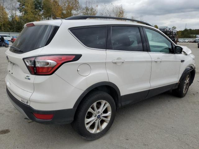 1FMCU9G99HUE78640 - 2017 FORD ESCAPE SE WHITE photo 3