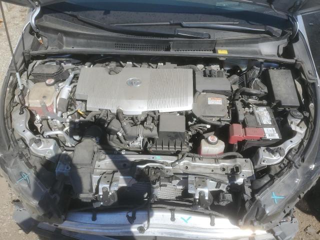 JTDKARFP3H3037861 - 2017 TOYOTA PRIUS PRIM Srebrny zdjęcie 11