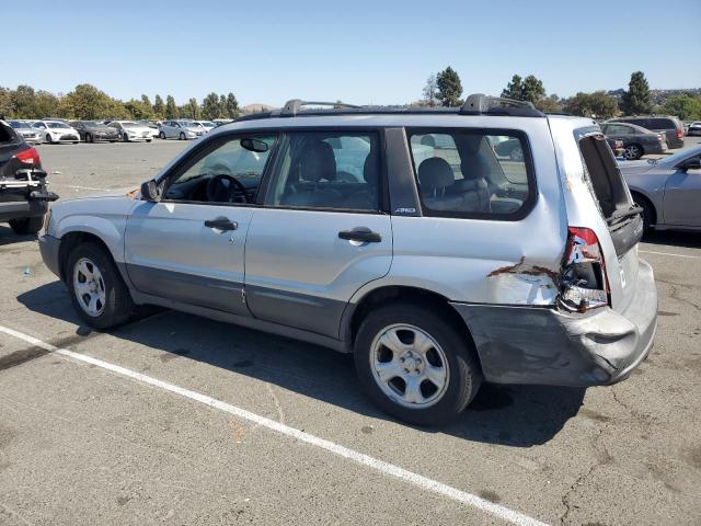 JF1SG636X4H729496 - 2004 SUBARU FORESTER 2.5X ვერცხლისფერი ფოტო 2