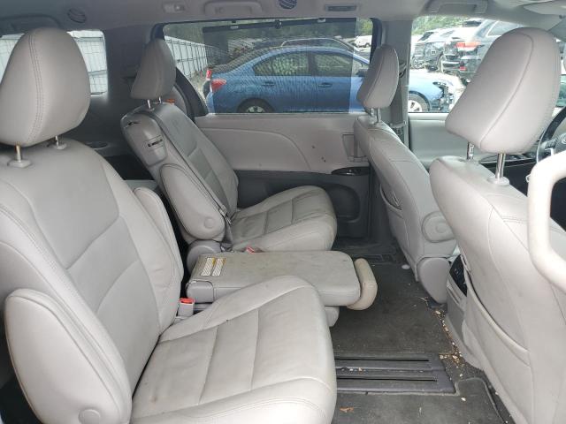 5TDYZ3DCXKS993182 - 2019 TOYOTA SIENNA XLE SILVER photo 11