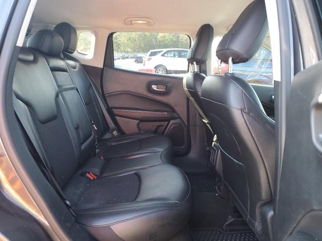 3C4NJDBB1KT601867 - 2019 JEEP COMPASS LATITUDE Մոխրագույն լուսանկար 11