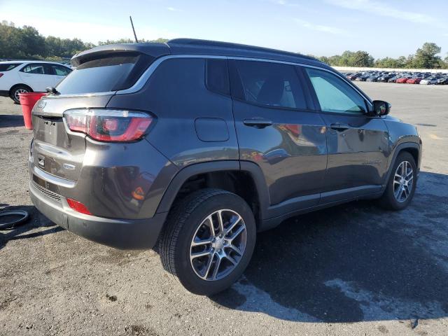 3C4NJDBB1KT601867 - 2019 JEEP COMPASS LATITUDE Մոխրագույն լուսանկար 3