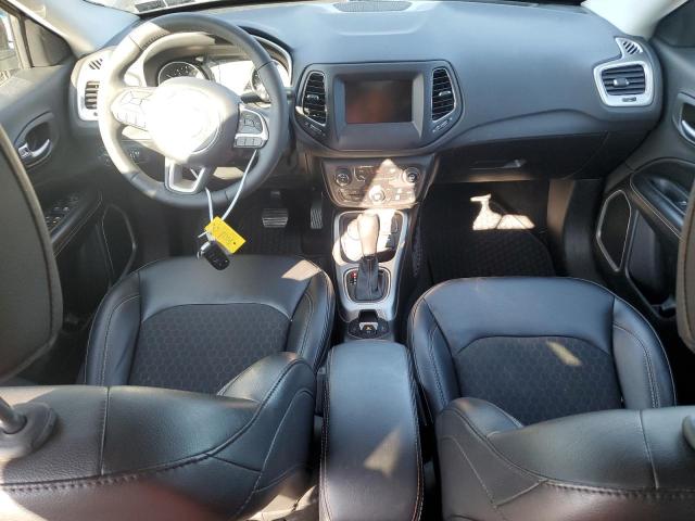 3C4NJDBB1KT601867 - 2019 JEEP COMPASS LATITUDE Մոխրագույն լուսանկար 8