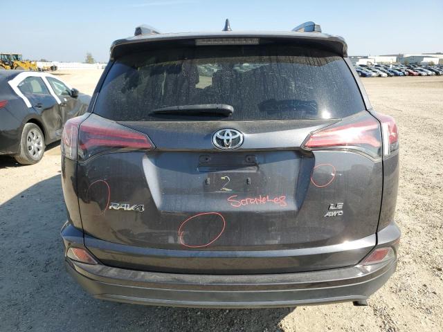 2T3BFREV9HW618991 - 2017 TOYOTA RAV4 LE Մոխրագույն լուսանկար 6