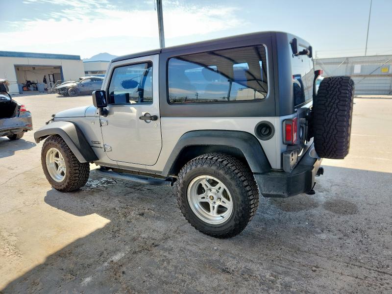 1C4AJWAG7FL551632 - 2015 JEEP WRANGLER SPORT 银色 照片 2