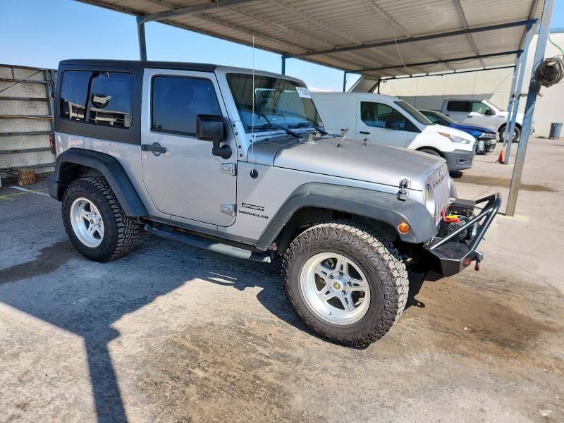 1C4AJWAG7FL551632 - 2015 JEEP WRANGLER SPORT 银色 照片 4