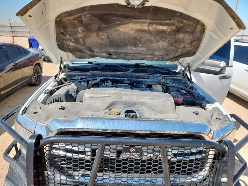 3C6UR5CLXNG417887 - 2022 RAM 2500 TRADESMAN 白色 照片 11