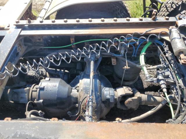 1FUJGEDV3FLGJ9729 - 2015 FREIGHTLINER CASCADIA WHITE photo 9