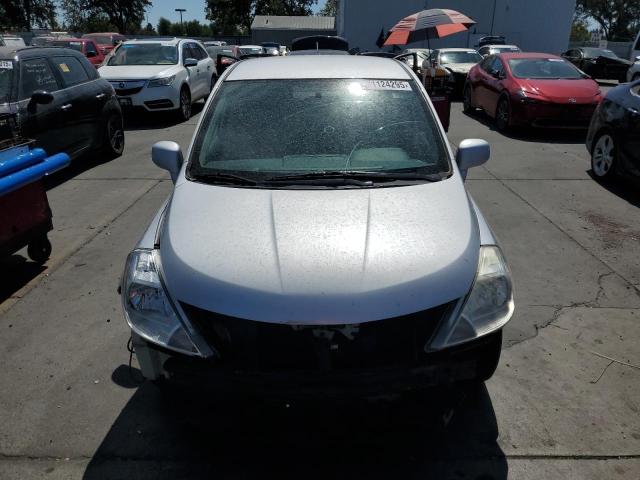 3N1BC1CP2BL497382 - 2011 NISSAN VERSA S SILVER photo 5