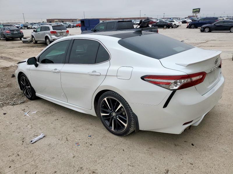 4T1B61HK3KU730981 - 2019 TOYOTA CAMRY XSE Biały zdjęcie 2
