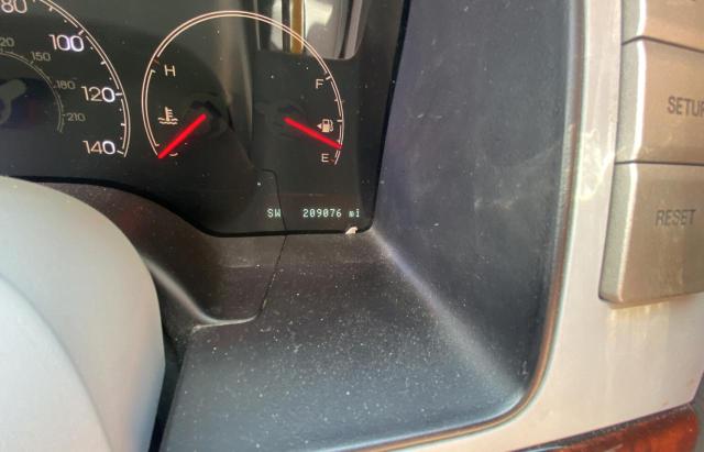 5LMFU28R24LJ10638 - 2004 LINCOLN NAVIGATOR შავი ფოტო 8