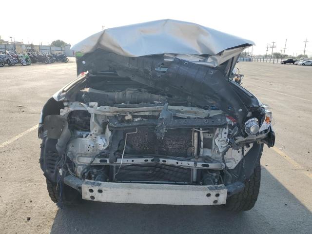 JTEBU5JR6J5534448 - 2018 TOYOTA 4RUNNER SR5/SR5 PREMIUM Gümüş foto 5