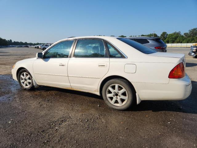 4T1BF28B62U243005 - 2002 TOYOTA AVALON XL WHITE photo 2