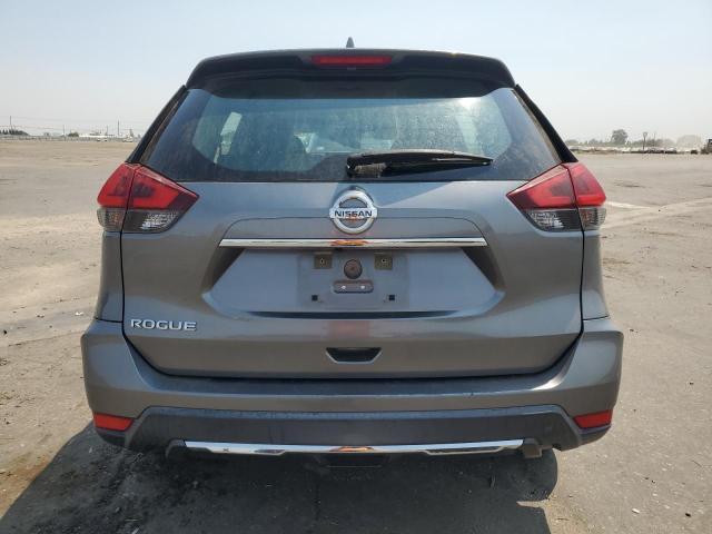 KNMAT2MT6JP576048 - 2018 NISSAN ROGUE S Серый фото 6