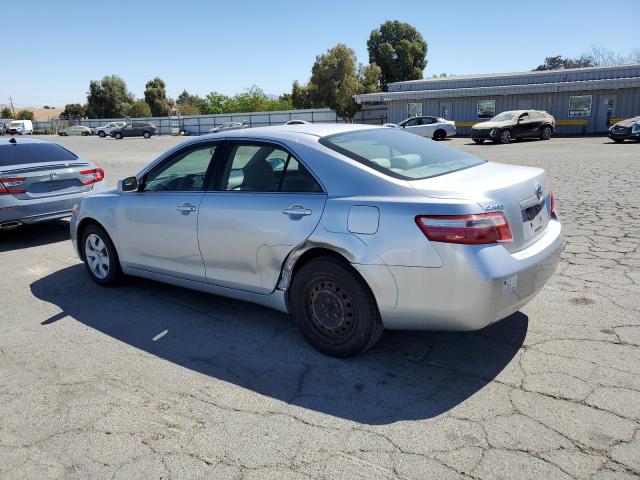 4T1BE46KX7U602218 - 2007 TOYOTA CAMRY CE SILVER photo 2