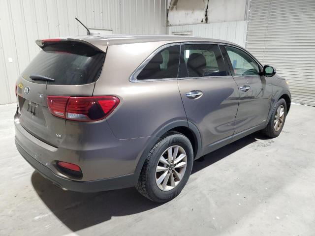 5XYPGDA57KG461298 - 2019 KIA SORENTO LX BROWN photo 3