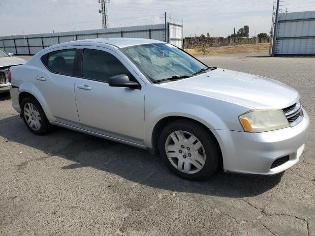 1B3BD4FB2BN608901 - 2011 DODGE AVENGER EXPRESS Արծաթագույն լուսանկար 4