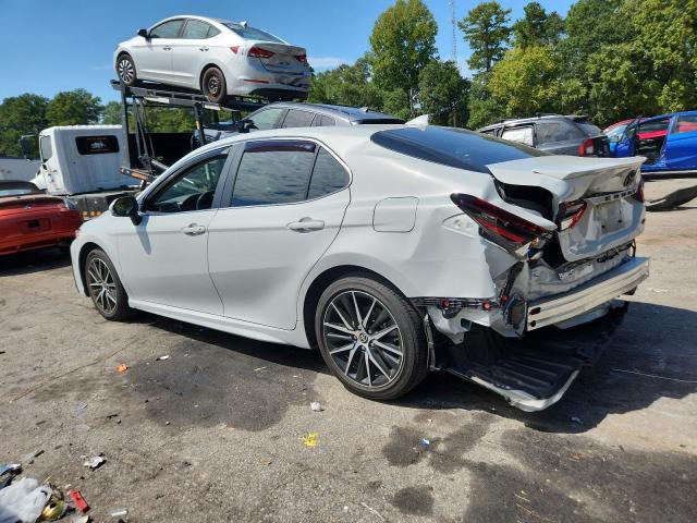 4T1T11AK0RU215945 - 2024 TOYOTA CAMRY SE NIGHT SHADE WHITE photo 2