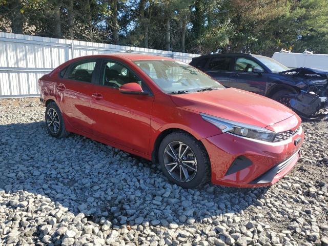 3KPF24AD9NE496637 - 2022 KIA FORTE FE 红色 照片 4