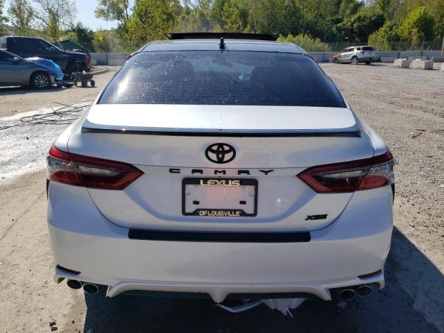 4T1K61AK3PU082589 - 2023 TOYOTA CAMRY XSE 白色 照片 6