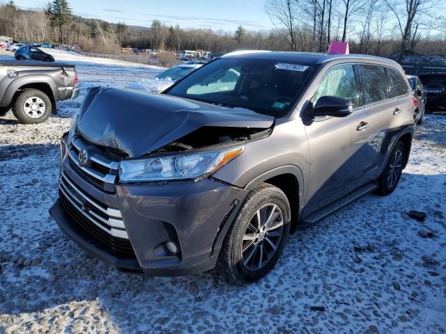 5TDJZRFH9HS451593 - 2017 TOYOTA HIGHLANDER SE GRAY photo 1