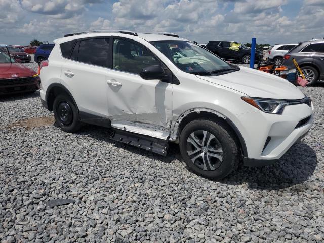 JTMZFREV0JJ179022 - 2018 TOYOTA RAV4 LE 白色 照片 4