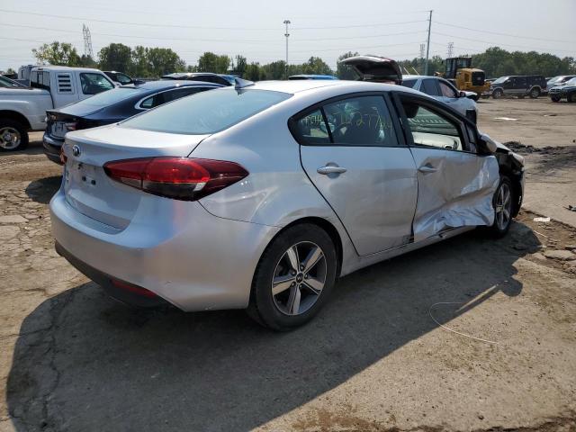 3KPFL4A73JE177302 - 2018 KIA FORTE LX SILVER photo 3