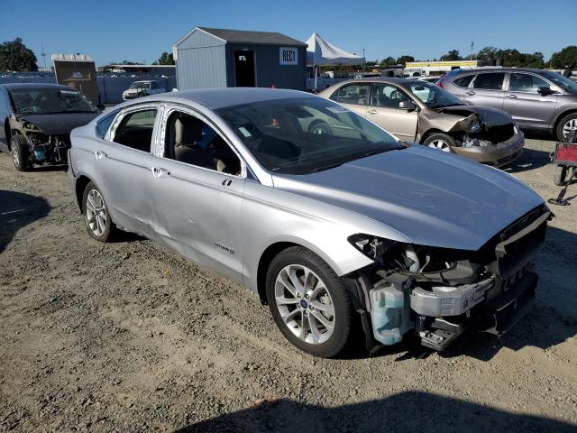 3FA6P0MUXKR255850 - 2019 FORD FUSION SEL SILVER photo 4