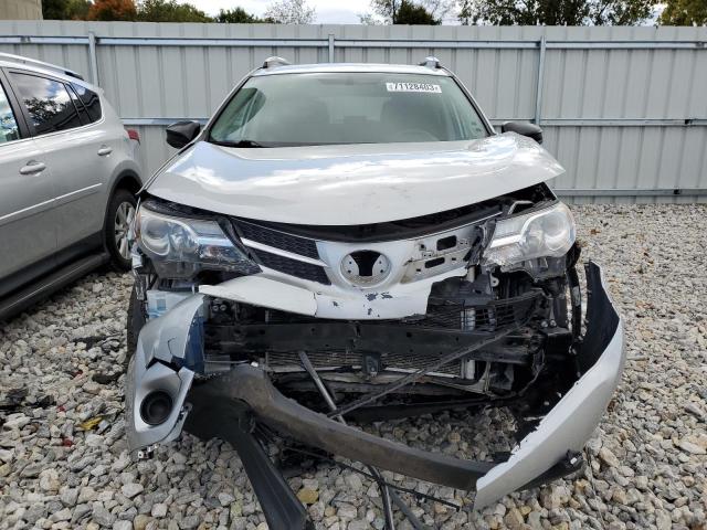 2T3BFREV4FW272667 - 2015 TOYOTA RAV4 LE SILVER photo 5