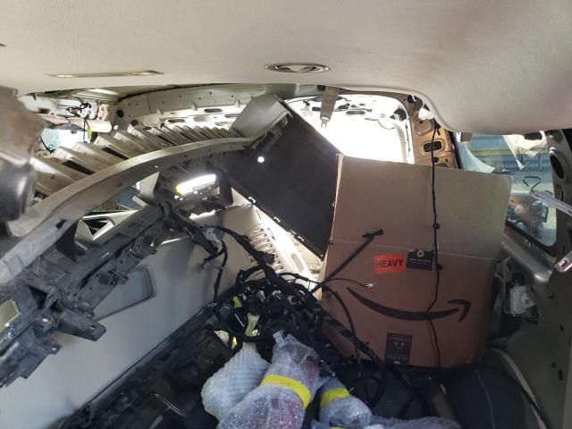 1GYS3HKJ0KR128638 - 2019 CADILLAC ESCALADE ESV LUXURY SILVER photo 9