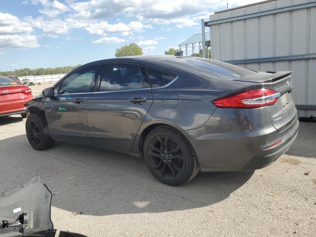 3FA6P0HD6KR119337 - 2019 FORD FUSION SE GRAY photo 2