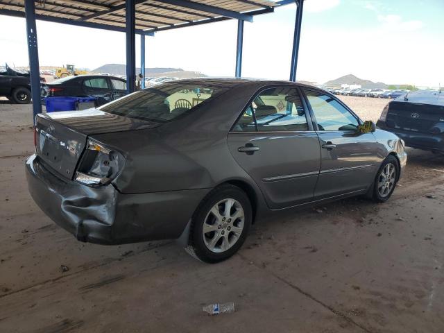 4T1BF30K85U607446 - 2005 TOYOTA CAMRY LE GRAY photo 3