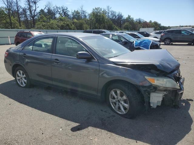 4T1BK3EK0BU628047 - 2011 TOYOTA CAMRY SE Сірий фото 4