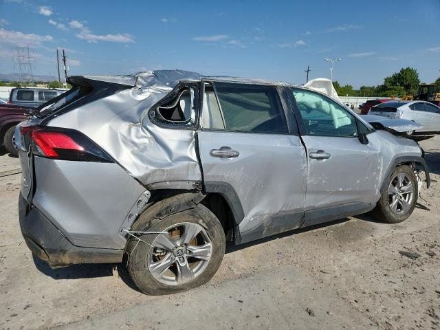 4T3RWRFV4RU124956 - 2024 TOYOTA RAV4 XLE SILVER photo 3