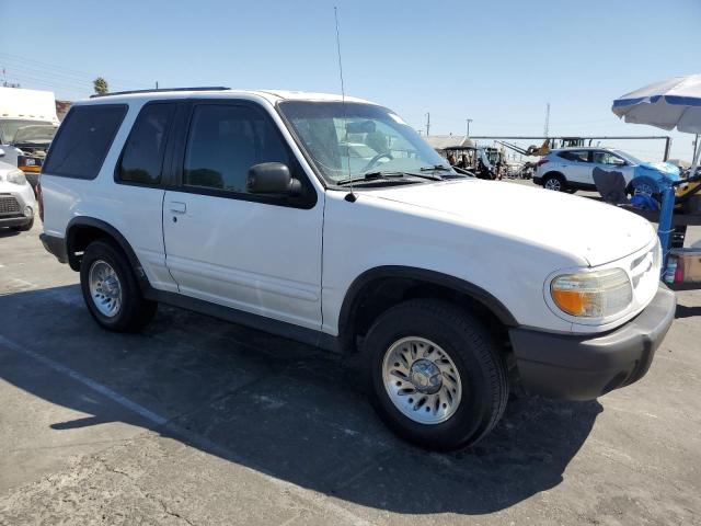 1FMYU60E4YUA88069 - 2000 FORD EXPLORER SPORT WHITE photo 4