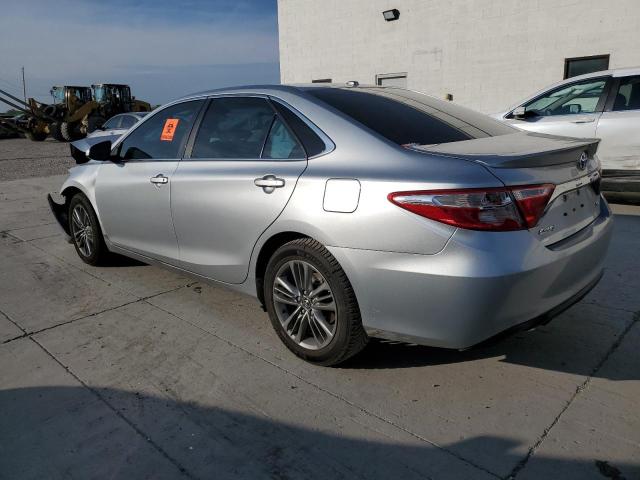 4T1BF1FK6GU253943 - 2016 TOYOTA CAMRY LE SILVER photo 2