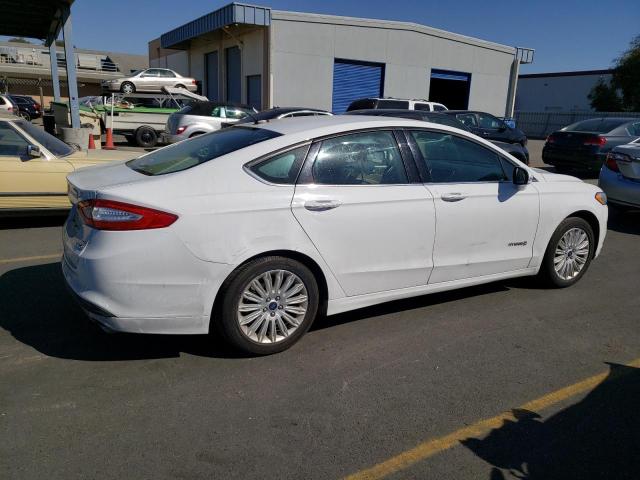 3FA6P0LU8DR184474 - 2013 FORD FUSION SE HYBRID WHITE photo 3