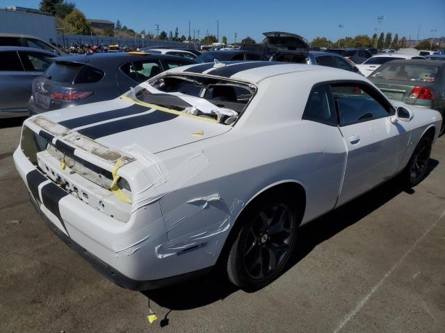 2C3CDZBT7JH300620 - 2018 DODGE CHALLENGER R/T WHITE photo 3