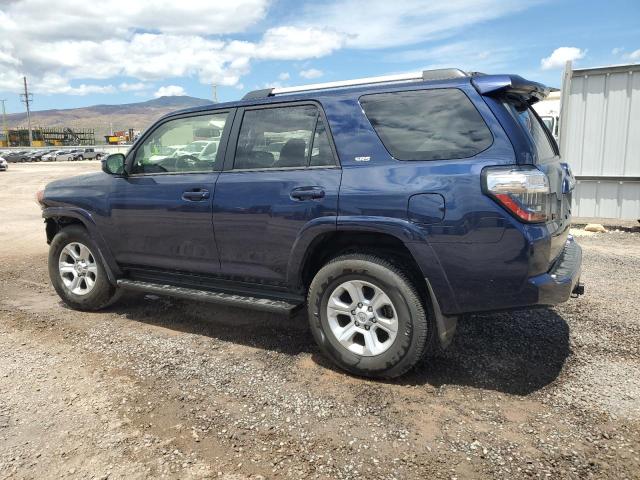 JTEEU5JRXR5314819 - 2024 TOYOTA 4RUNNER SR5 BLUE photo 2