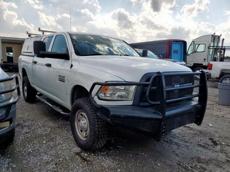 3C6UR5CL2JG283452 - 2018 RAM 2500 ST WHITE photo 4