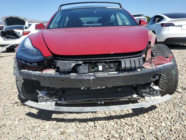 5YJ3E1EB6JF091454 - 2018 TESLA MODEL 3 Kırmızı fotoğraf 5