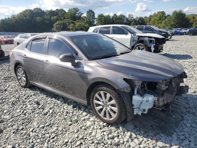 4T1B11HK8JU537352 - 2018 TOYOTA CAMRY L 灰色 照片 4