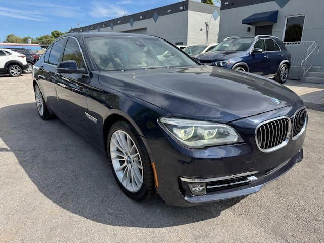 WBAYB6C5XFD965910 - 2015 BMW 750 XI BLUE photo 4