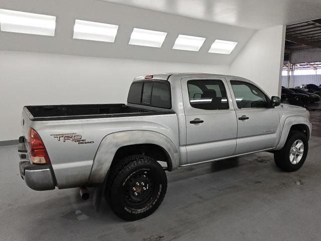 5TEJU62N25Z033013 - 2005 TOYOTA TACOMA DOUBLE CAB PRERUNNER SILVER photo 3
