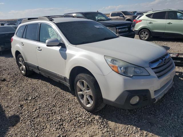 4S4BRCKC2E3204677 - 2014 SUBARU OUTBACK 2.5I LIMITED WHITE photo 4