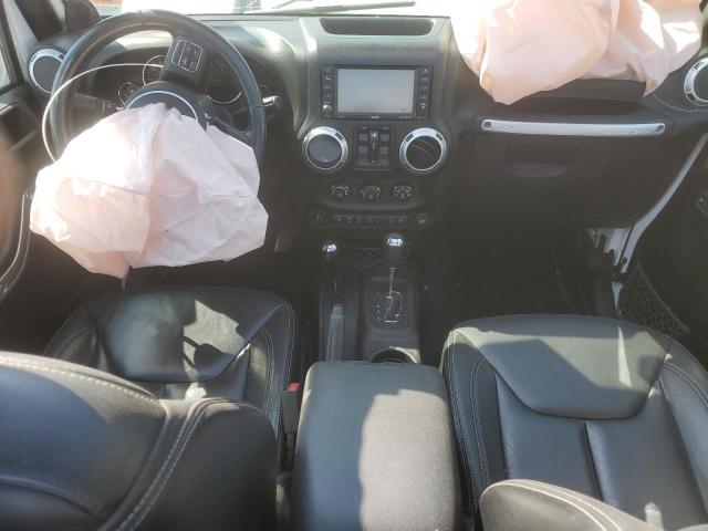 1C4BJWEG4DL609630 - 2013 JEEP WRANGLER UNLIMITED SAHARA WHITE photo 8