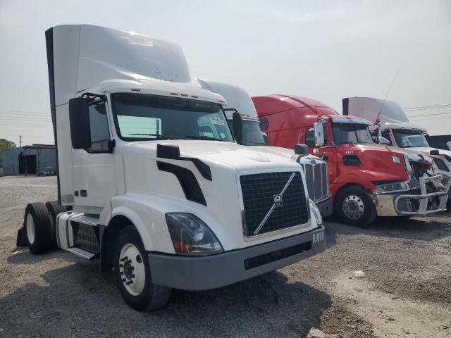 2016 VOLVO VNL VNL, null