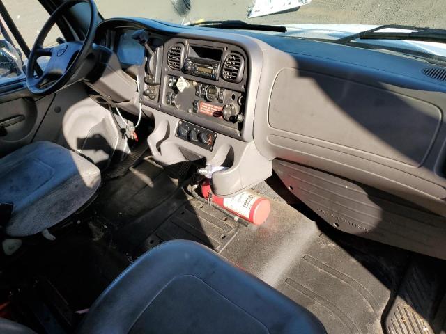 1FVACXDTXCHBM7125 - 2012 FREIGHTLINER M2 106 MEDIUM DUTY WHITE photo 8