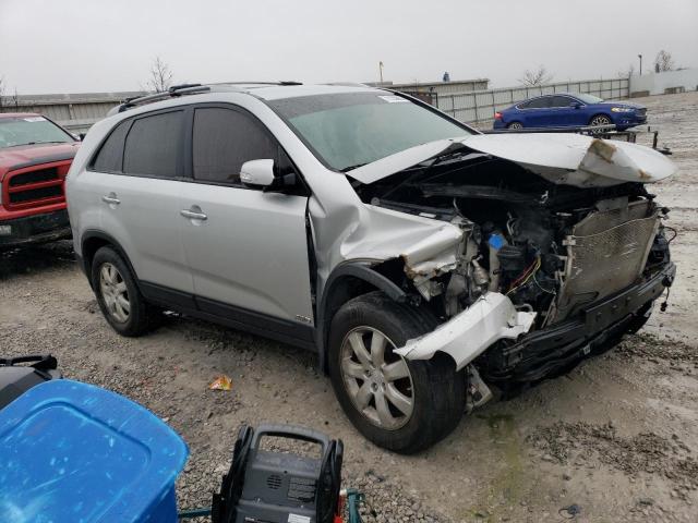 5XYKTDA11BG181427 - 2011 KIA SORENTO BASE SILVER photo 4