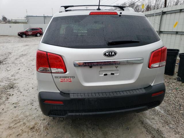 5XYKTDA11BG181427 - 2011 KIA SORENTO BASE SILVER photo 6